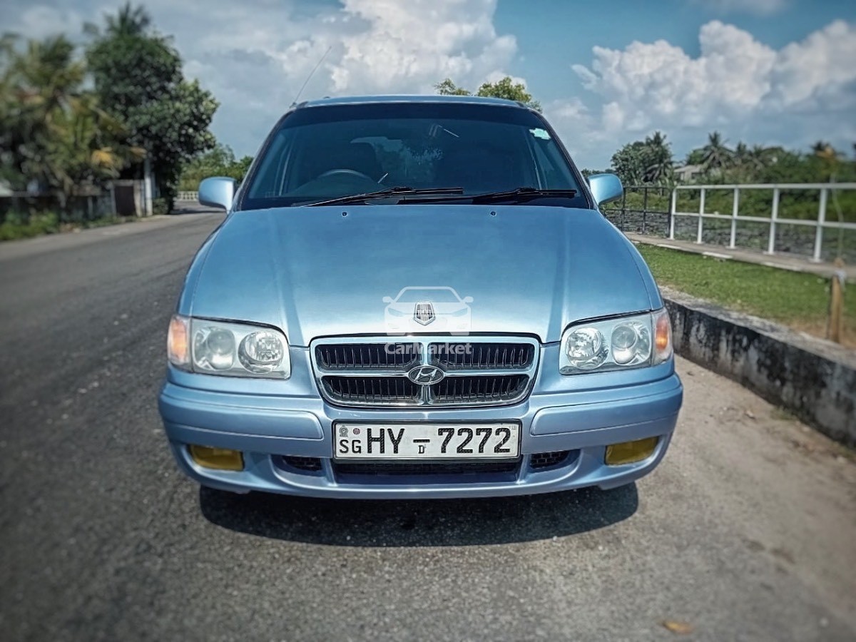 Image Hyundai Trajet GSL 7 Seater Diesel Conversion 2000 